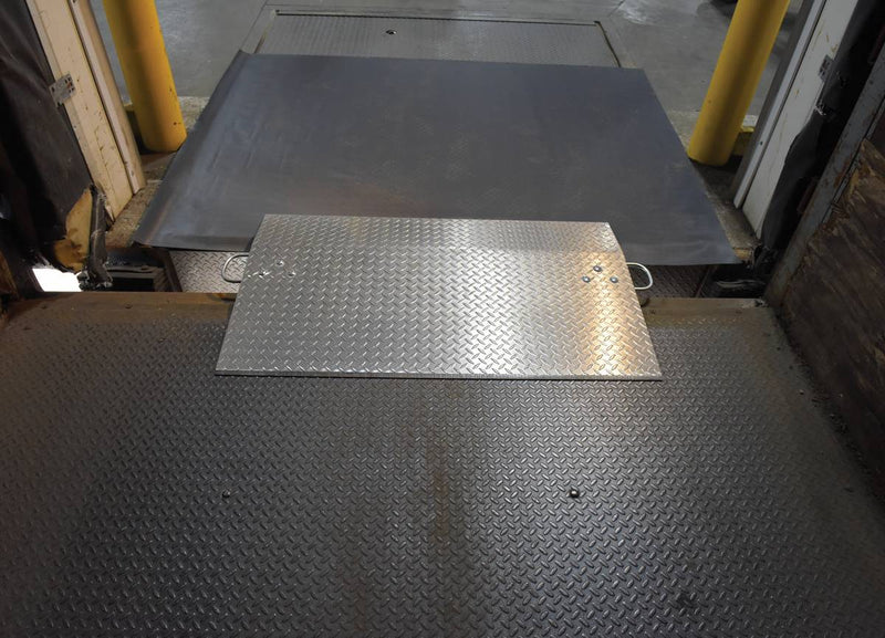 Vestil E-4830 Aluminum Economizer Dock Plate Usable 48 In. x 30 In. 3/8 In. Plate Thickness 4100 Lb. Capacity - view 5